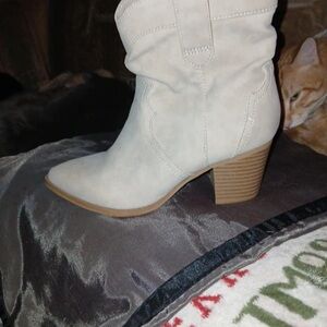 Time and Tru Light Tan Heeled Boots